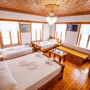 3* Hotel Bebej Tradicional
