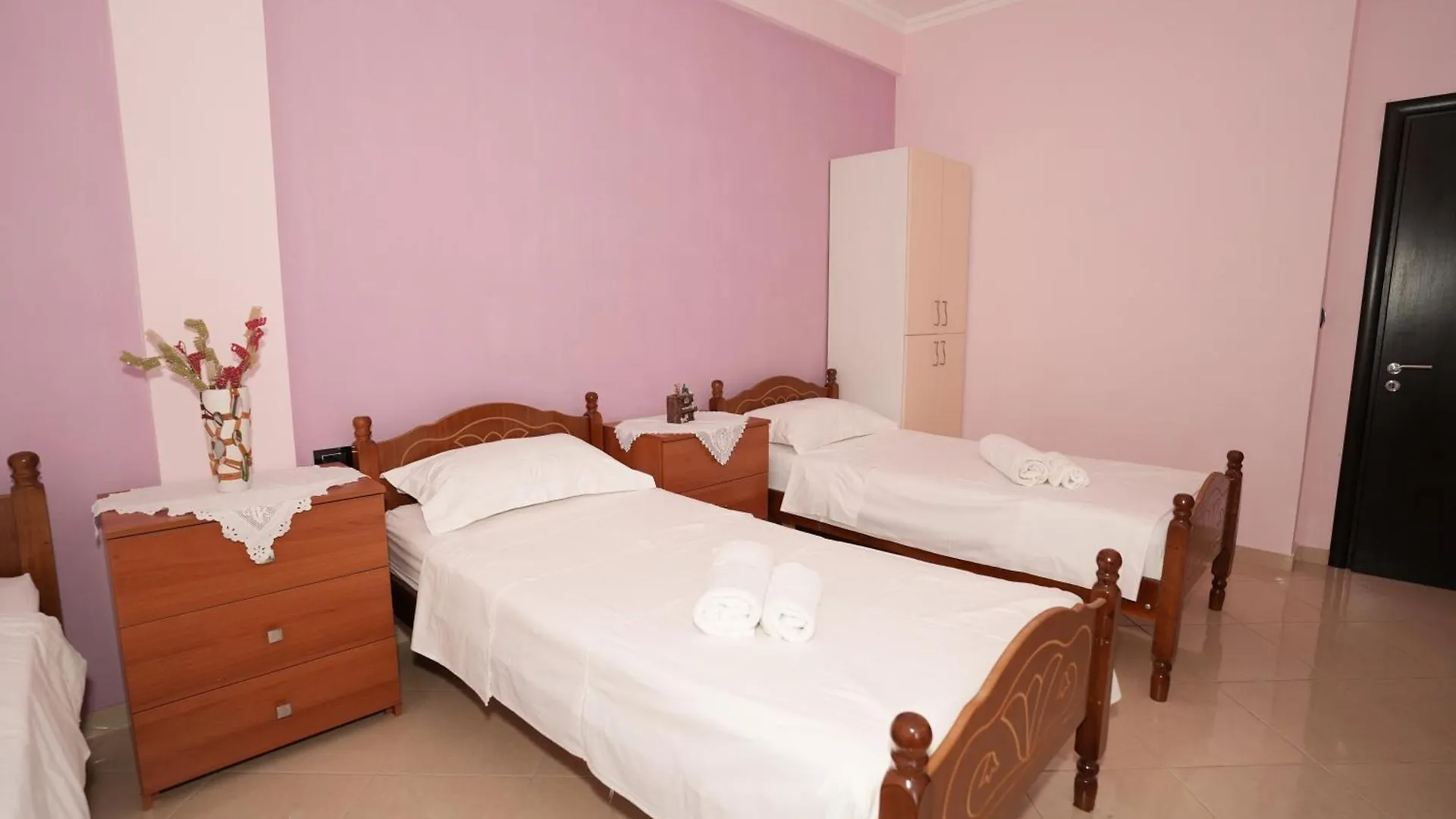 Apartment Vila Banushi Gjirokaster Albania