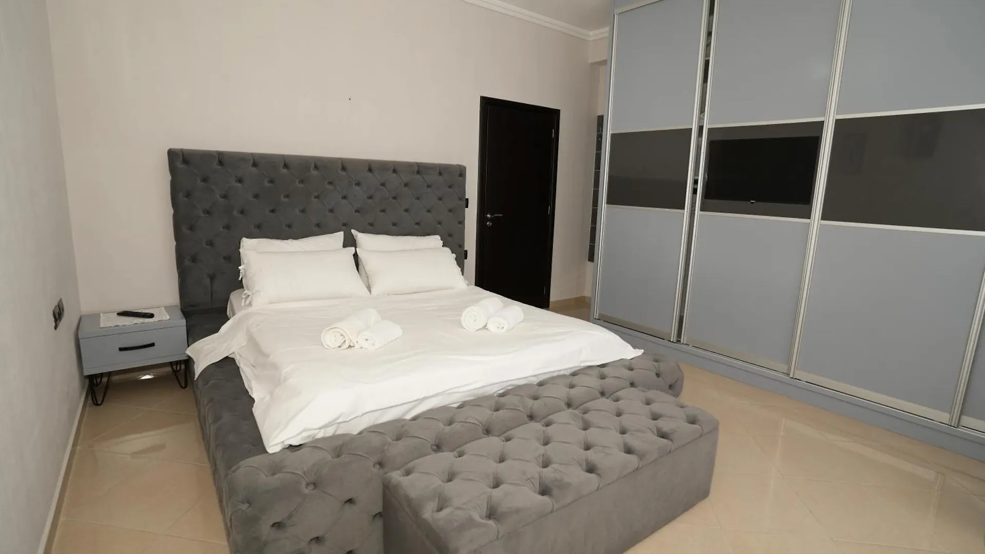 Vila Banushi Gjirokaster Apartment